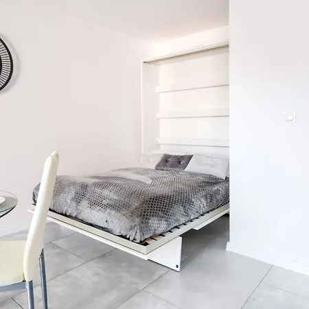 Odrzanskie Bulvary, Sun & Snow Στσέτσιν