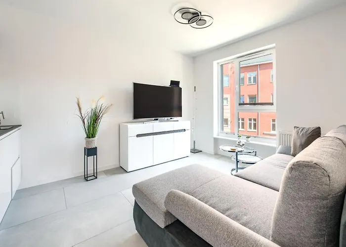 Odrzanskie Bulvary, Sun & Snow *